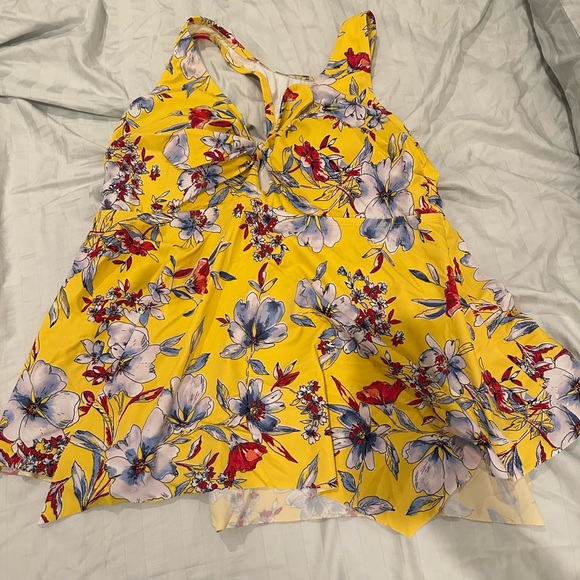 Bathing suit top size Kona Sol size 20W - Picture 1 of 2